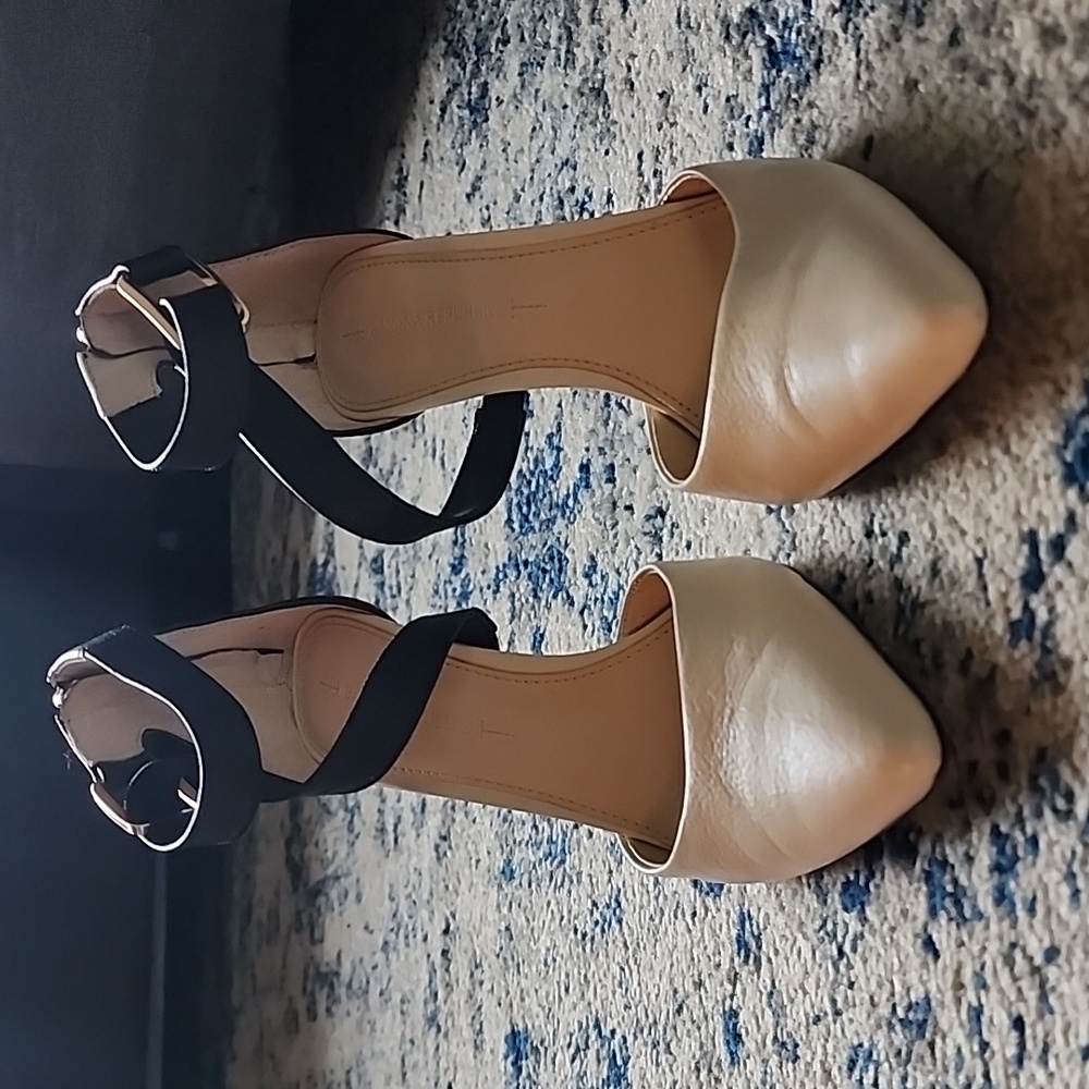 Banana Repulic heels
